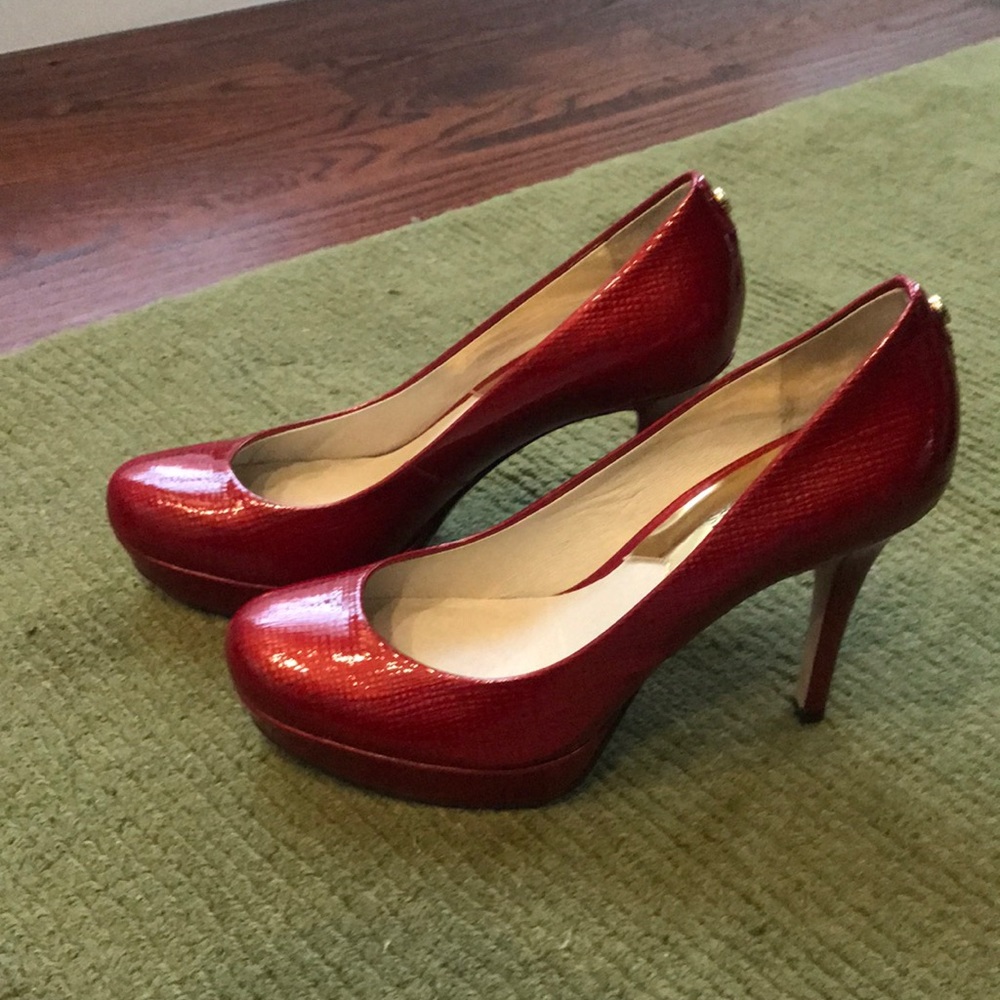 Red Michael Kors Heels, size 6